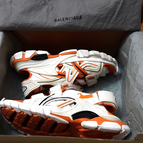 Balenciaga track sandals- Unisex size 7- 8 Firm price - Picture 10 of 15